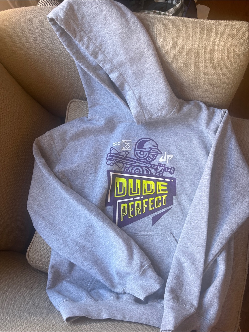 Men’s Dude Perfect Gray Graphic Hoodie